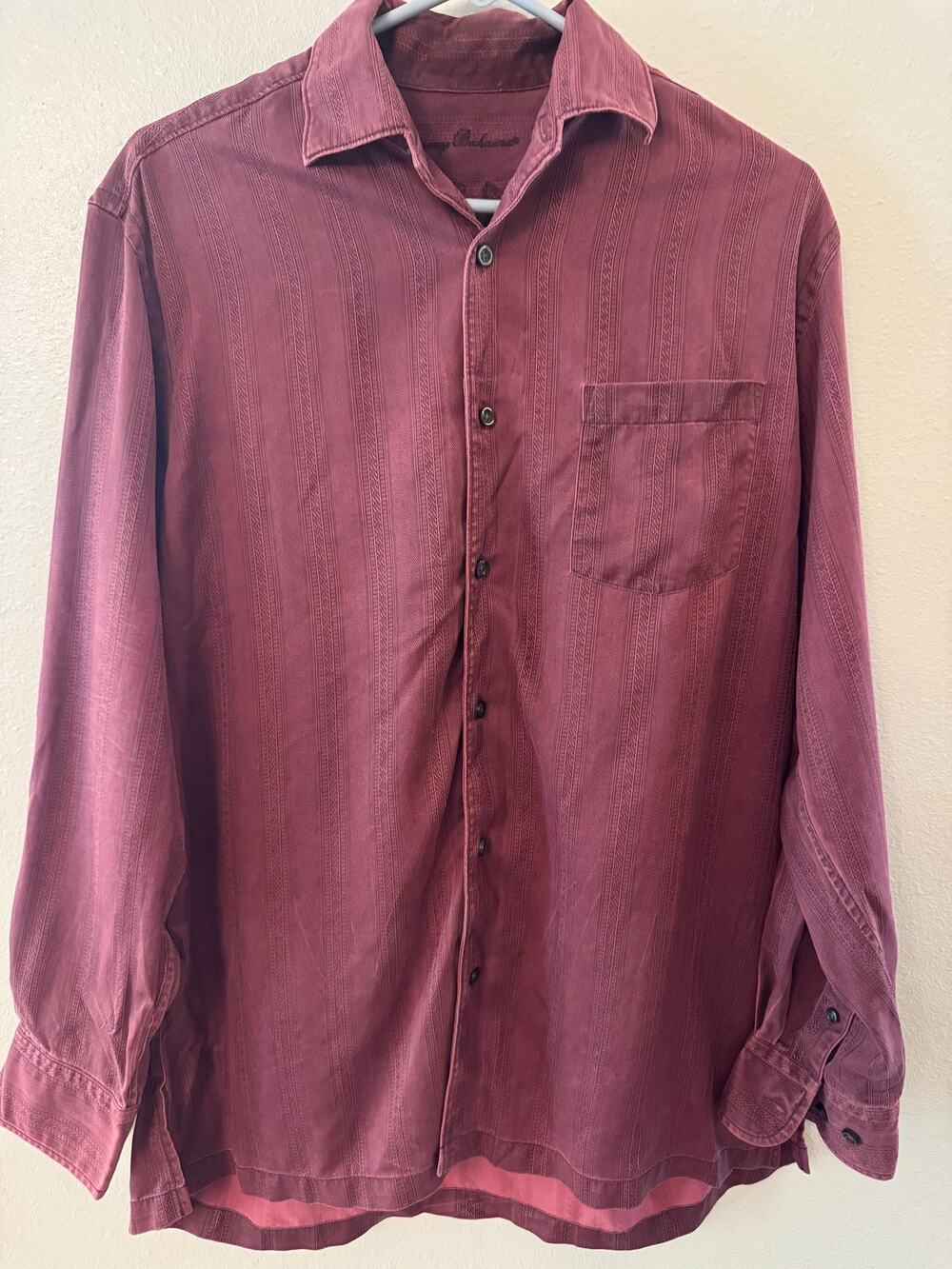 Tommy Bahama burgundy long sleeved button down men's small 100% silk patterned